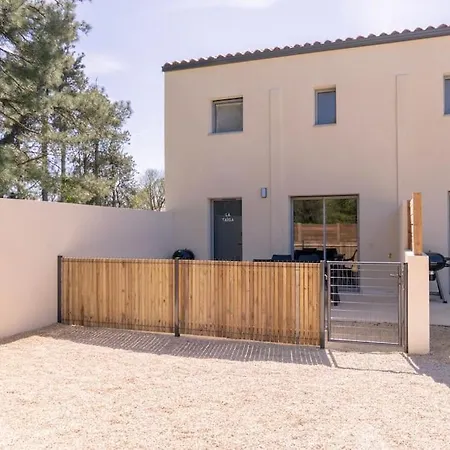Holiday home Ensemble De 5 26 Personnes